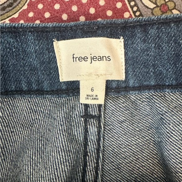 Wilfred free Jean shorts - Picture 3 of 3